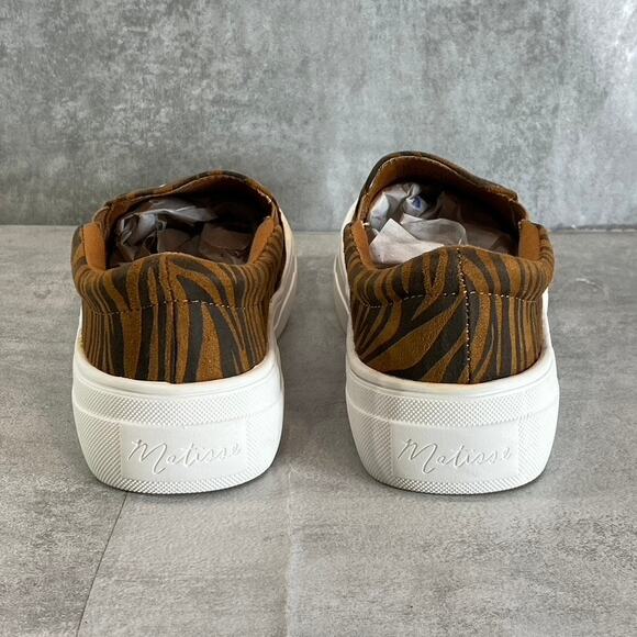 COCONUTS By MATISSE Women's Brown Tiger Stripe Molly Slip-On Shoes SZ 7 - Picture 6 of 10